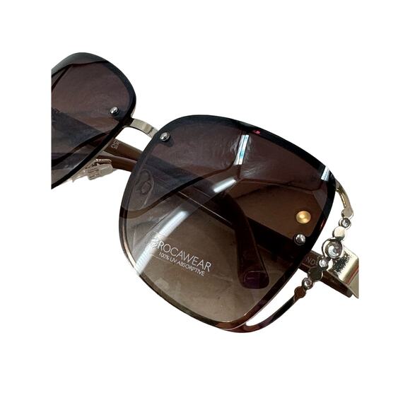 NWOT Rocawear oversize gold sunglasses - Picture 2 of 7